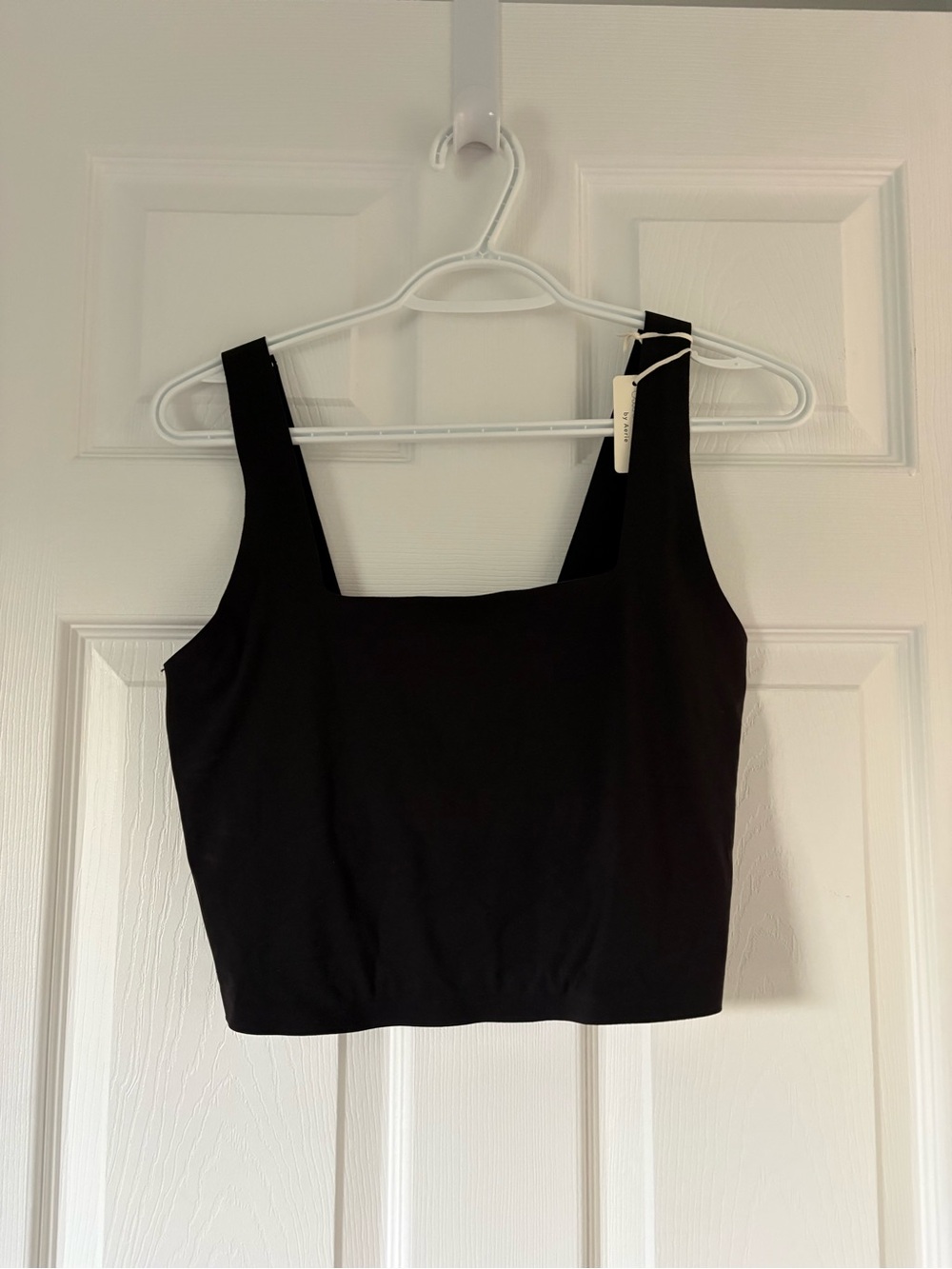 NWT Aerie SMOOTHEZ Cropped Tank – Black